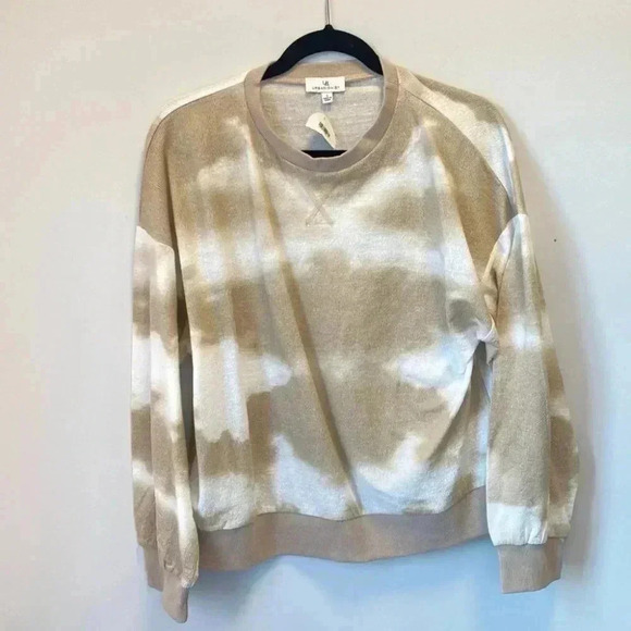 Urban Daizy White and Tan Sweatshirt - Picture 5 of 5